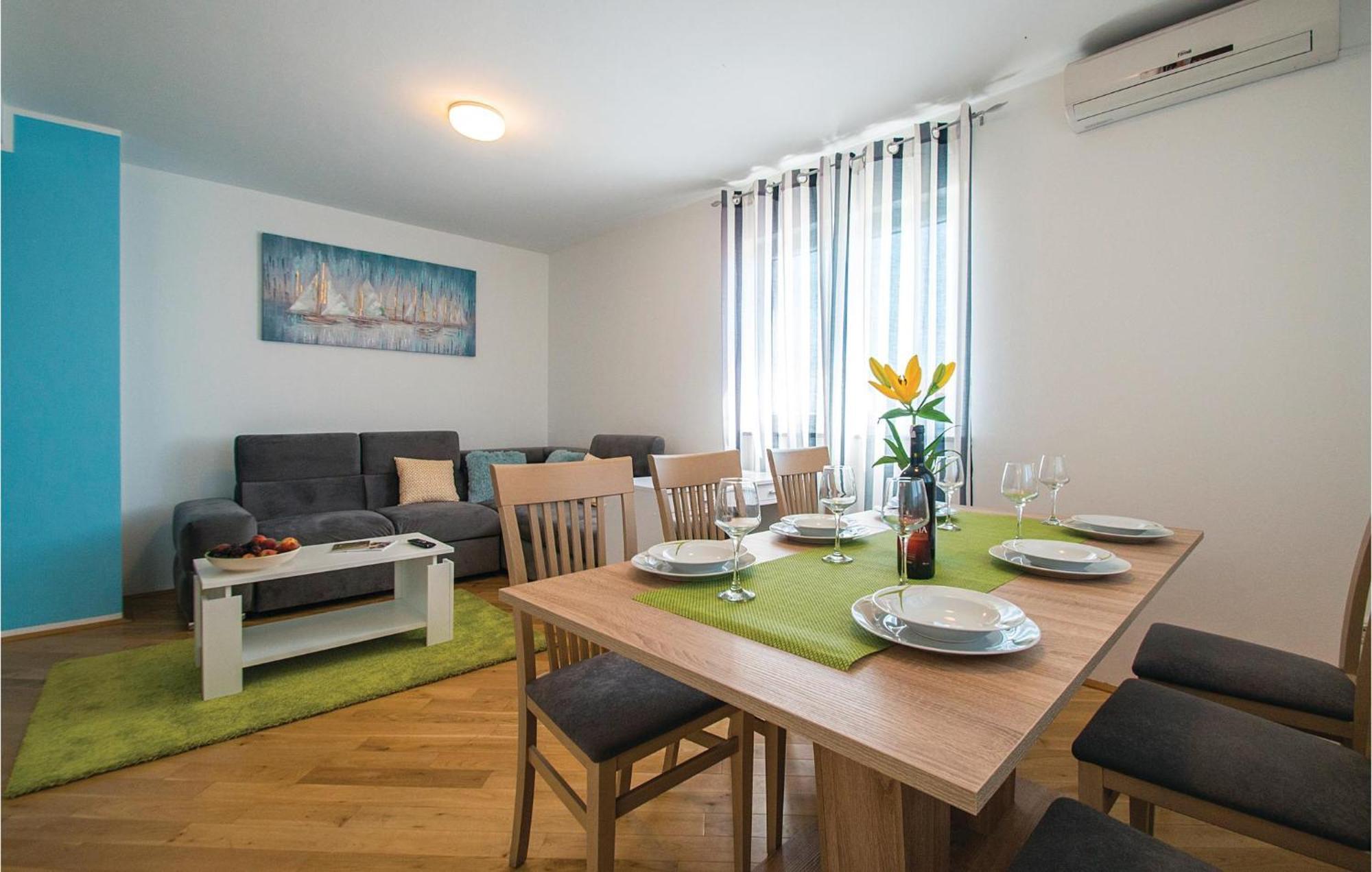 Amazing Apartment In Labin With House Sea View Екстериор снимка