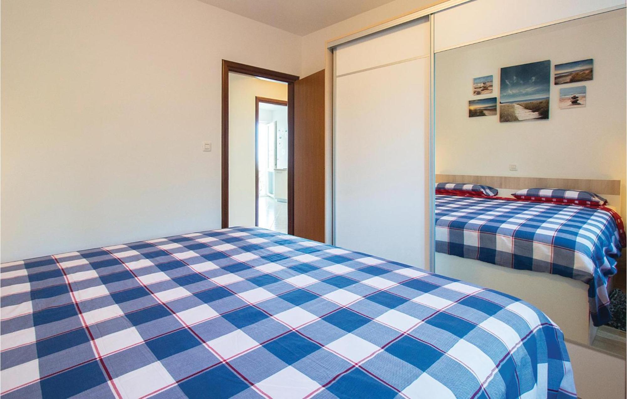 Amazing Apartment In Labin With House Sea View Екстериор снимка